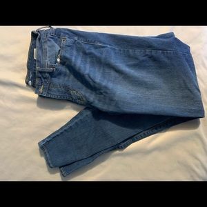 Old Navy blue jeans.. (size 4 tall)
